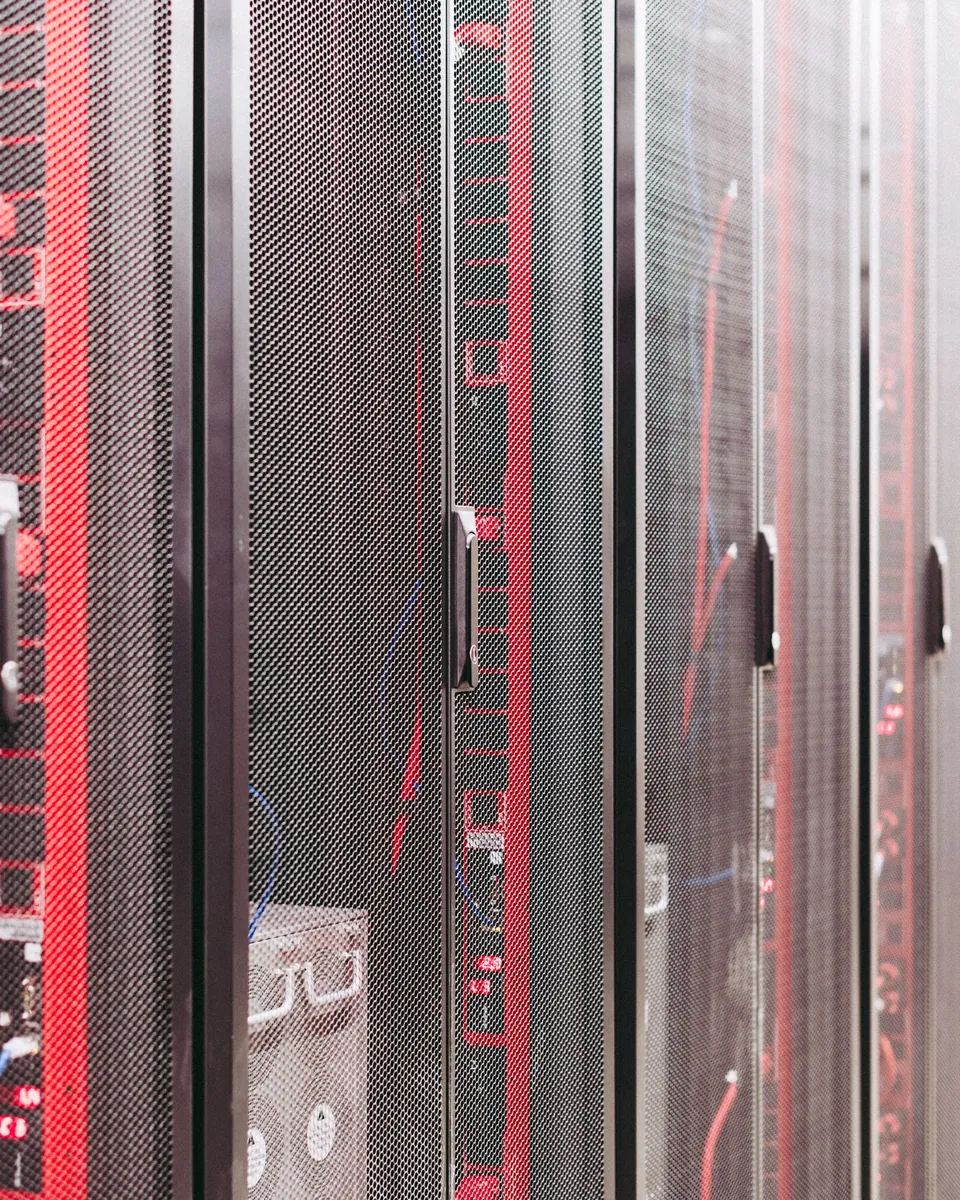 Server cabinets with network cabling in a data centre